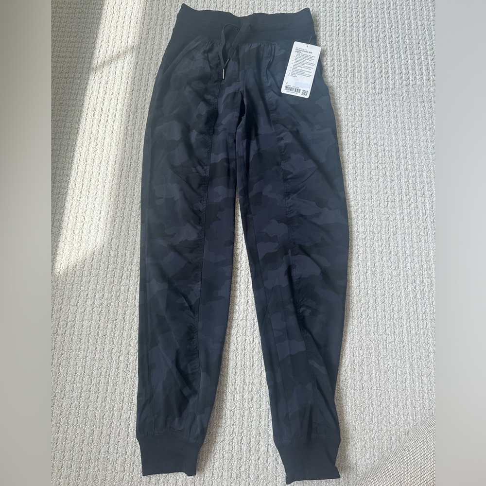 Lululemon dance studio joggers BRAND NWT